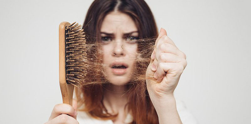dầu hạt bí ngô làm giảm rụng tóc