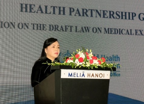 PGS.TS.Nguyễn Thị Kim Tiến, Bộ trưởng Bộ Y tế, Trưởng Ban Bảo vệ Chăm sóc sức khỏe cán bộ Trung ương phát biểu tại Hội nghị