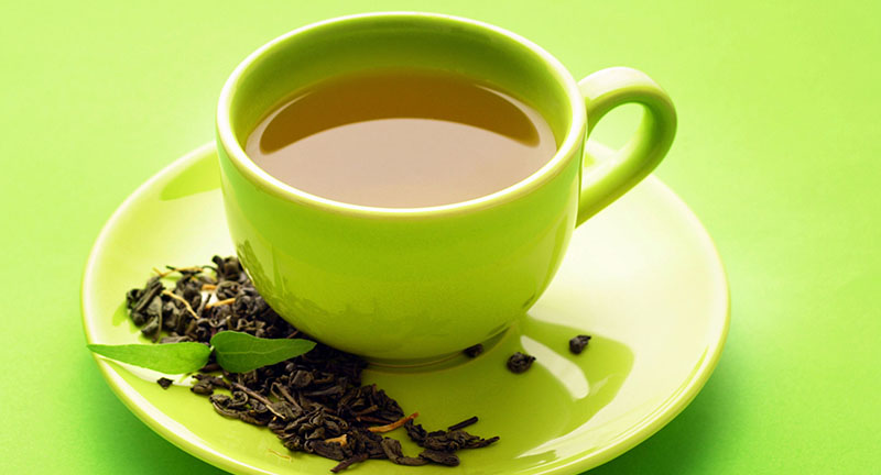trà xanh giúp giảm mỡ bụng